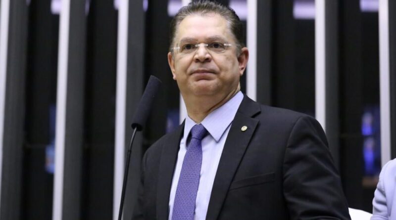 6×1: Líder do PL diz que tentará votar PEC por hora trabalhada em 2027