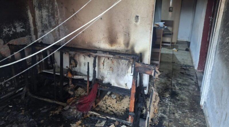 Adolescente sofre queimaduras em 20% do corpo ao tentar apagar incêndio causado por criança com isqueiro em Uberaba