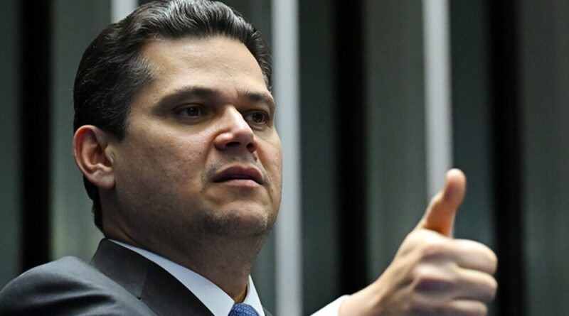 Alcolumbre retira da pauta do Senado a PEC da Segurança Pública