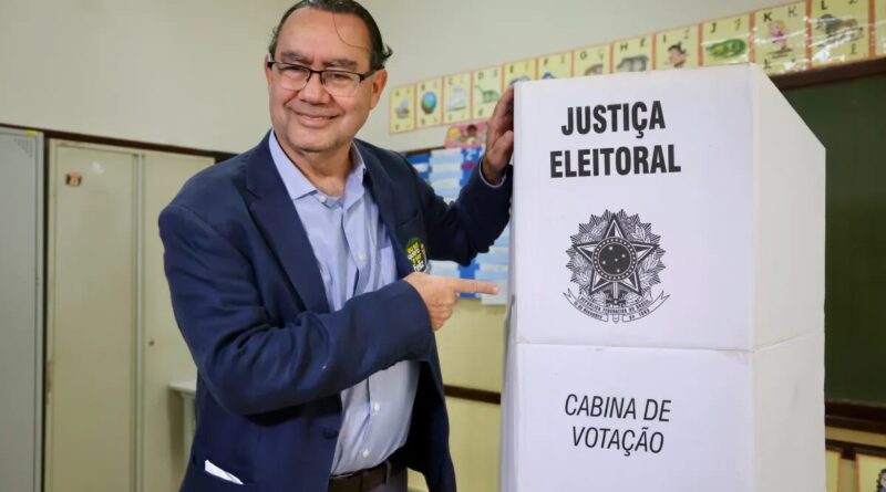 Augusto Cury anuncia apoio a Flávio Bolsonaro no 2º turno