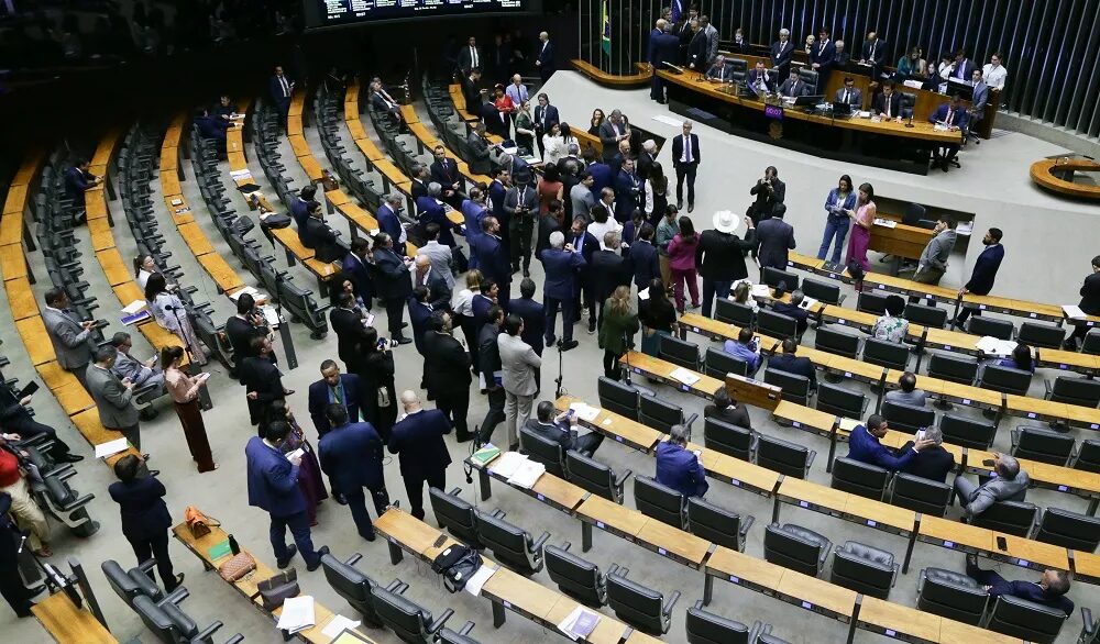 Avanço da direita reconfigura alianças no Congresso