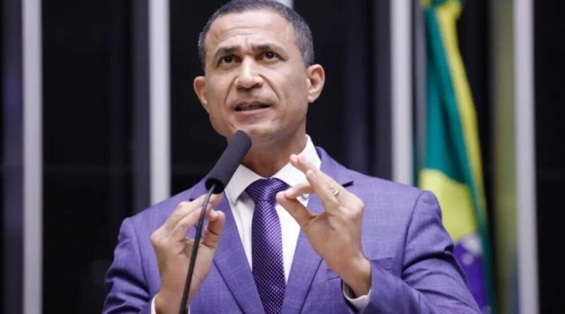 Coronel Assis vê espaço para aprovar redução da maioridade penal após defesa de Flávio