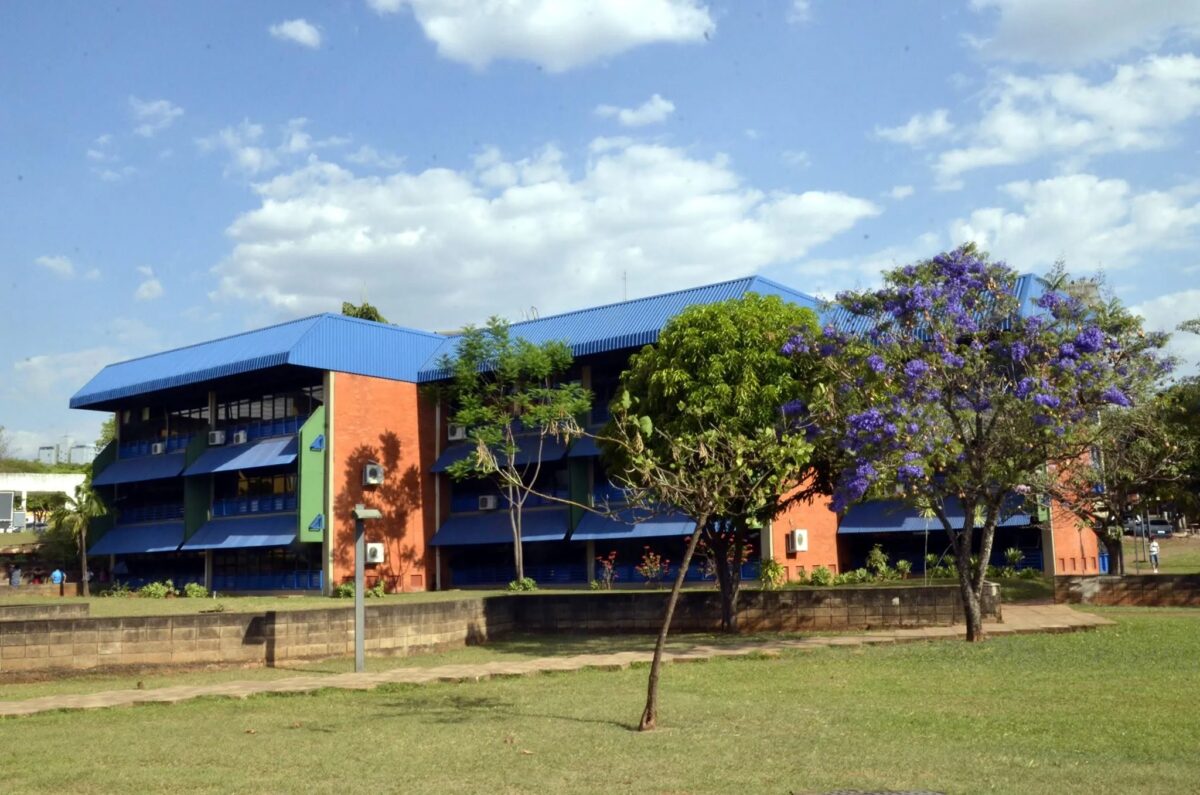 Eleitores da UFU em Uberlândia mudam de local de votação no segundo turno