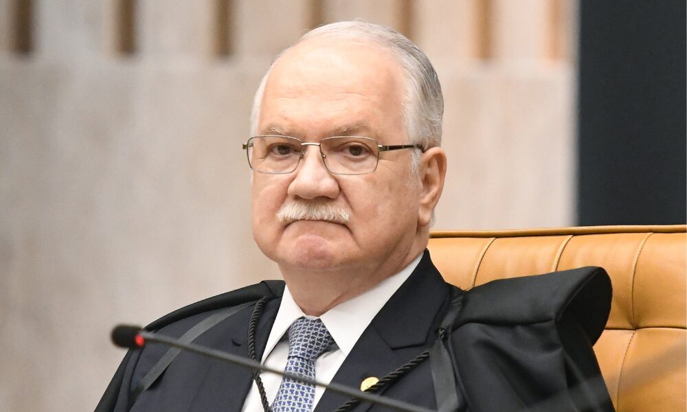 Fachin devolve a Mendonça inquérito sobre descontos indevidos no INSS