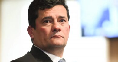 Flávio deixar o país é compreensível, diz Sergio Moro