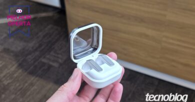 Galaxy Buds 4 com ANC cai para quase metade do preço em oferta