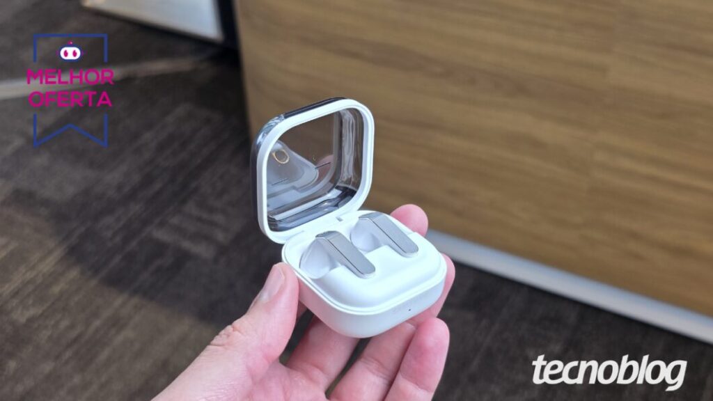 Galaxy Buds 4 nunca esteve tão barato: 45% OFF no Mercado Livre