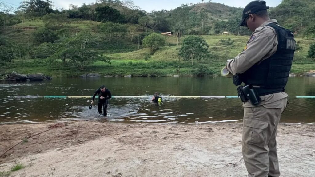 Homem morre após simular afogamento em balneário de MG
