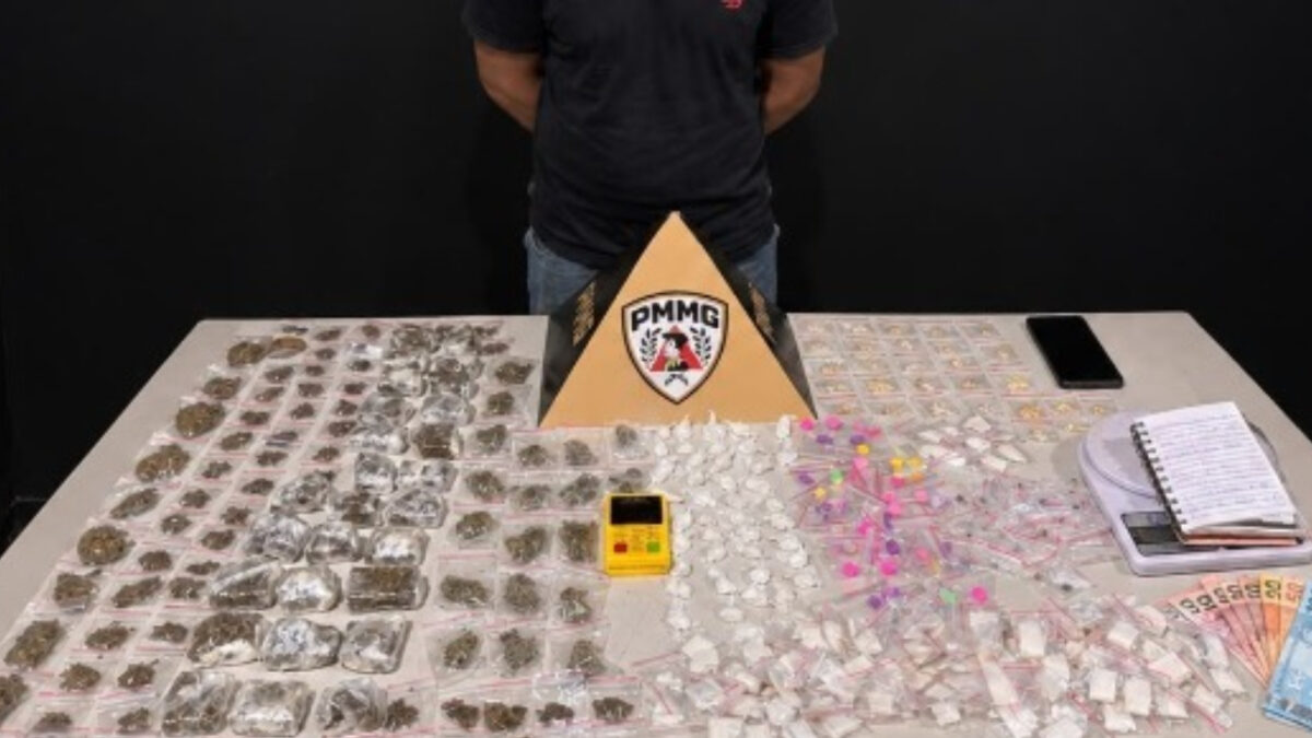 Homem é preso por tráfico de drogas enquanto viajava com família