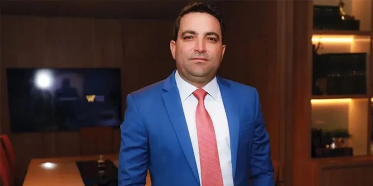 Justiça rejeita pedido de amigo de Flávio Bolsonaro contra Richarlison