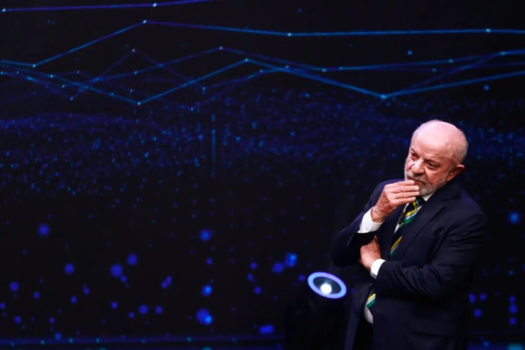 Lula avalia que debate teve ‘nível muito baixo’ e volta a cobrar quebra de sigilos de Flávio