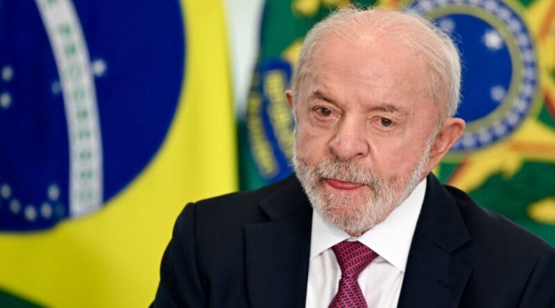 Lula diz que entregará nesta terça ao TSE sigilos bancário e telefônico dele e dos filhos