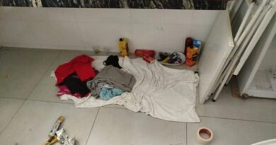 Menina que se perdeu ao voltar para casa sem óculos comeu bolachas e fez cama com roupas em igreja