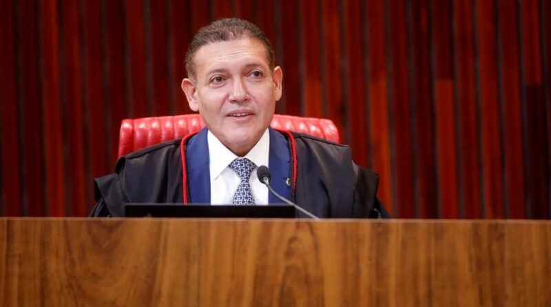 Nunes Marques convoca campanhas de Lula e Flávio para discussão sobre 2º turno