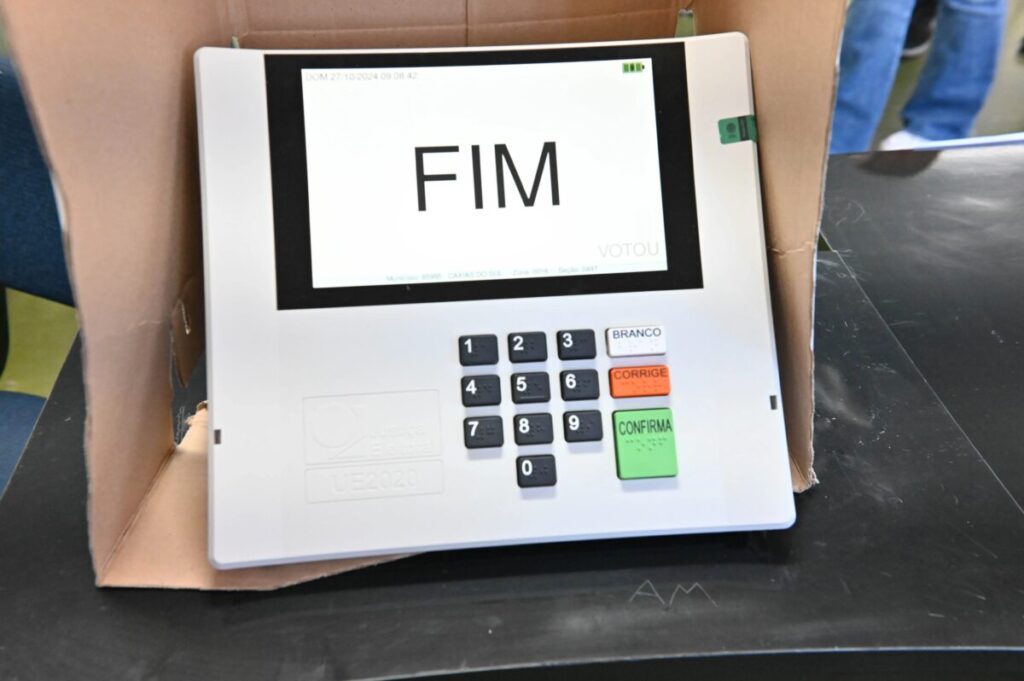 O voto que faltou: veja como mudou a abstenção entre 1º e 2º turnos em Uberaba ao longo de 24 anos