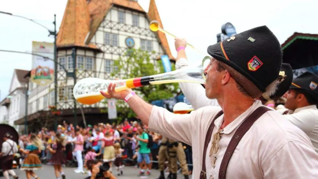 Oktoberfest no ano do Mounjaro: como as festas estão se adaptando a um público que come e bebe menos?