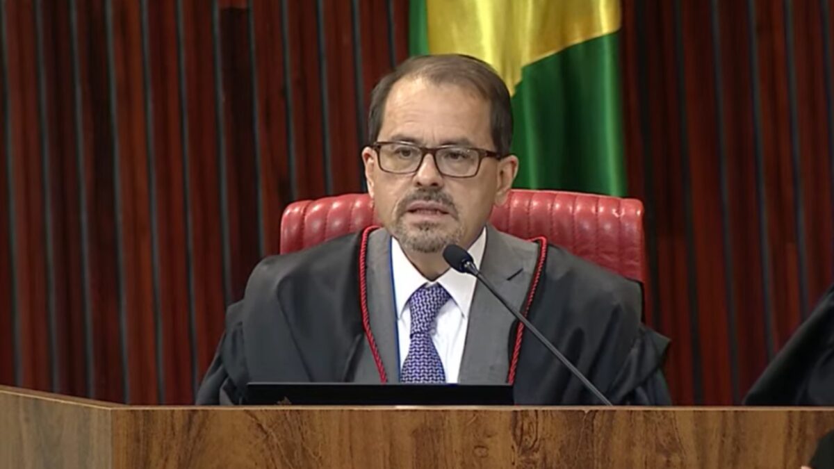 TSE veda suspensão administrativa do canal Exército do Lula