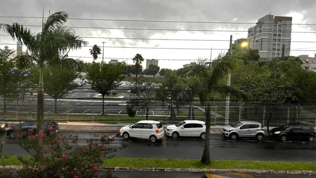 Semana tem até 40 milímetros de chuva em Uberlândia e região