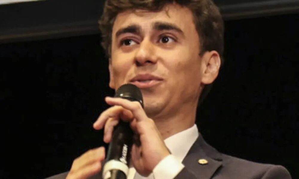 TRE-MG pede à Meta e ao X dados sobre publicação de Nikolas que mostrava documento falso