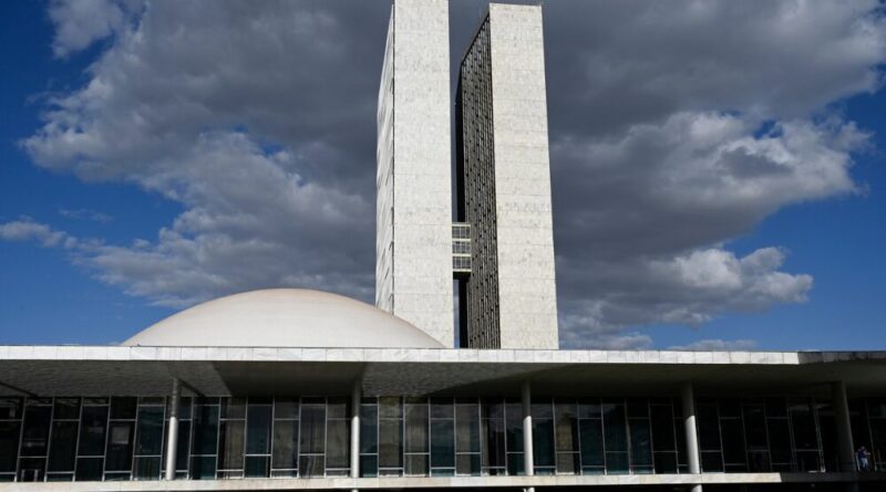 Um presidente consegue governar sem maioria no Congresso?